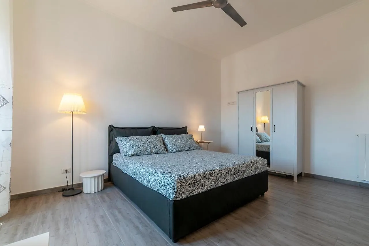 San Lorenzo Functional Flat Rzym